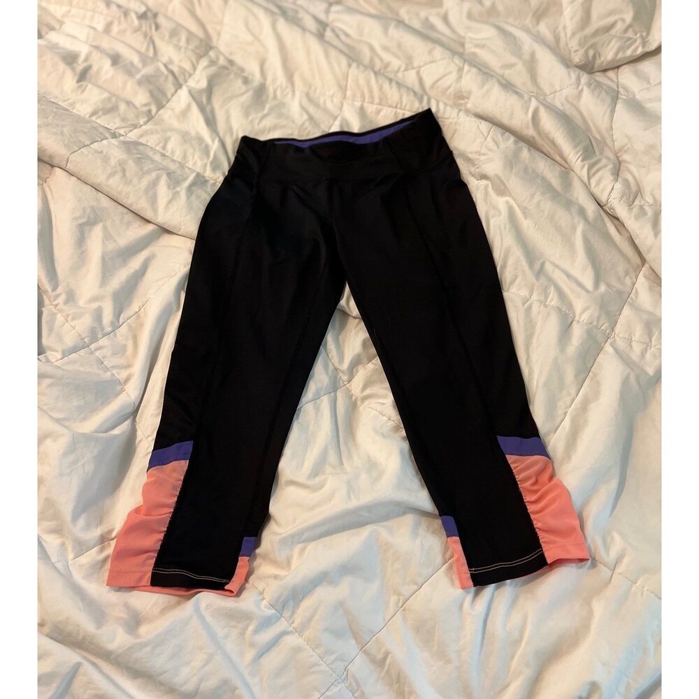 Calvin Klein Performance Capri Leggings; Quick Dry; Size Small